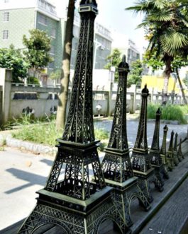 Romantic Retro Metal Eiffel Tower Statue